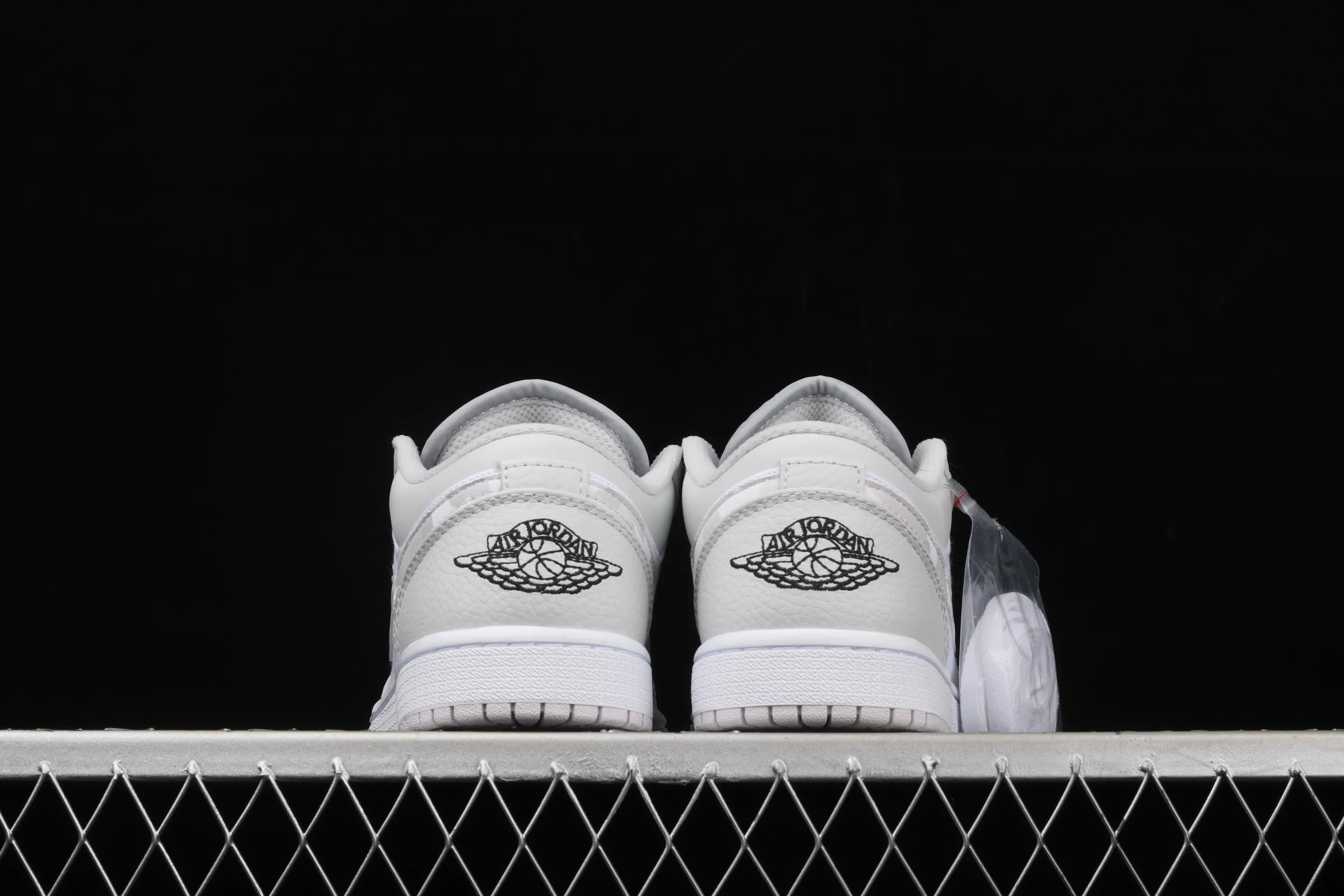 All categories Air Jordan Jordan series basketball shoes Air Jordan 1 Low Air Jordan 1 Low "White Camo" AJ1 Joe 1 low white gray camouflage DC9036-100